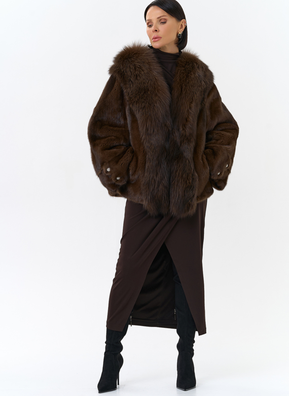 Шуба из норки с отделкой из меха чернобурки