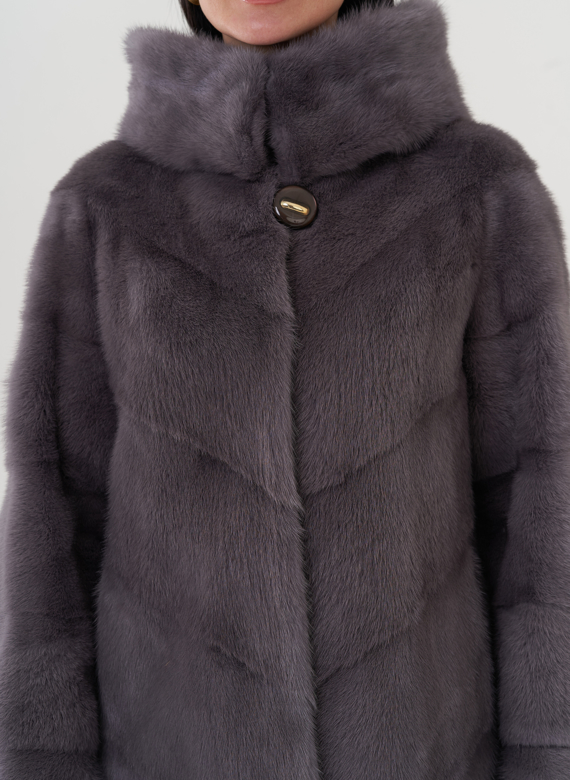 Шуба из норки с капюшоном 