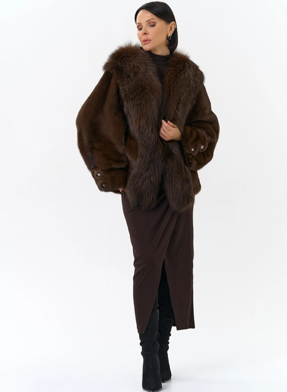 Шуба из норки с отделкой из меха чернобурки