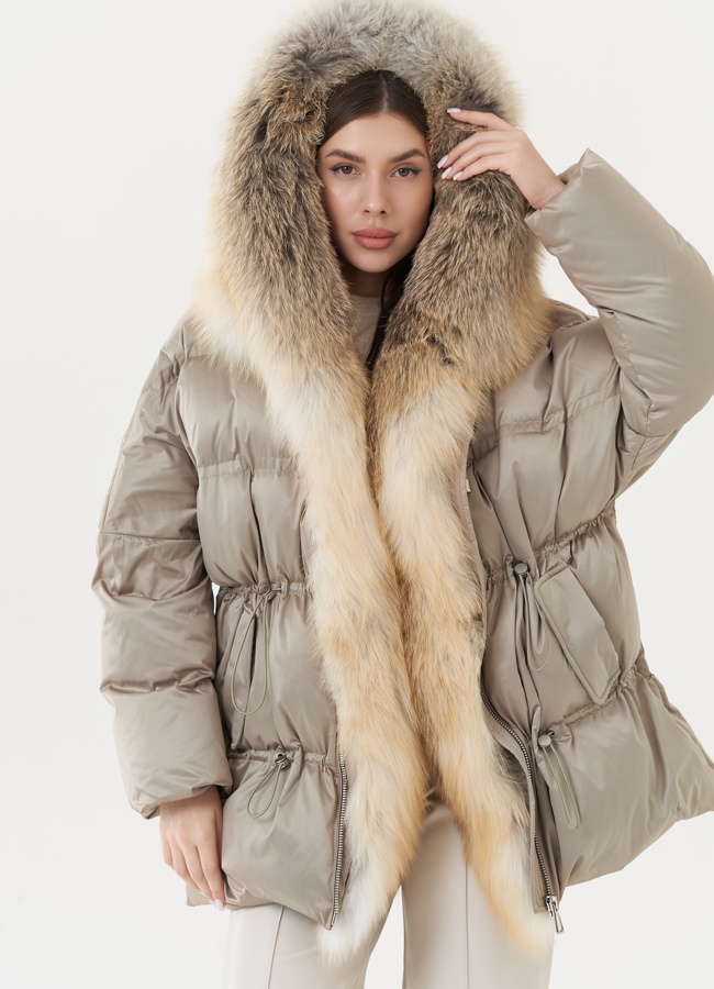 Пуховик женский с капюшоном  модель № 25939 универмаг малина