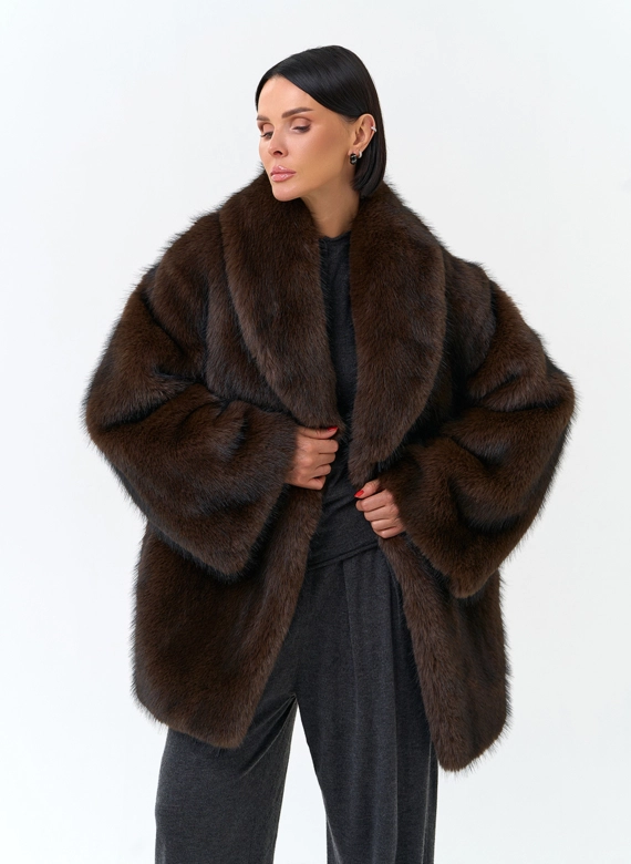 Женская шуба из эко меха фото