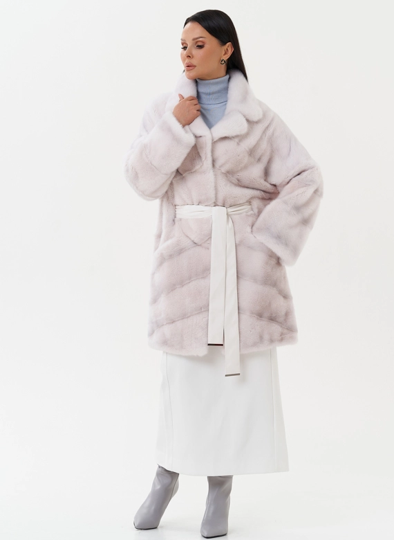 Шуба из норки с английским воротником 