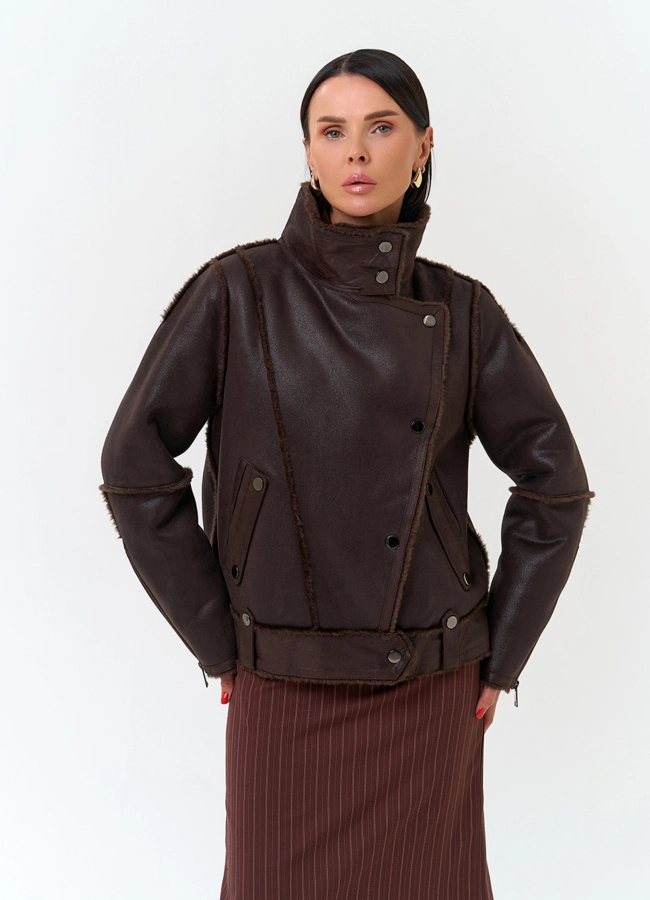 Женская дубленка из эко замши модель № 33907 меха малина