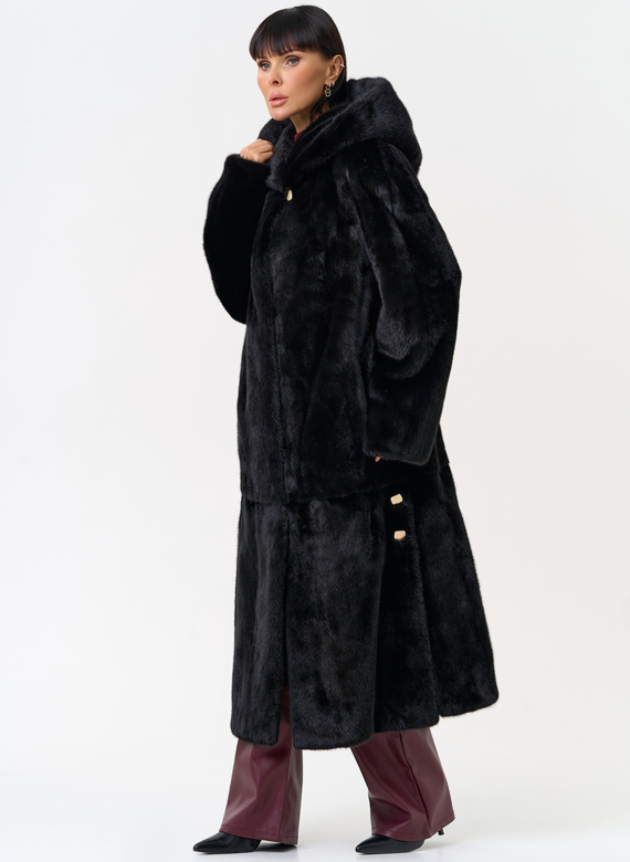 Женская шуба из скандинавской норки с капюшоном
