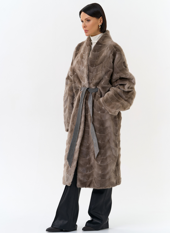 Шуба из меха норки с поясом