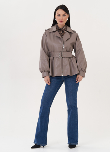 Куртка-косуха из эко кожи бежевого цвета