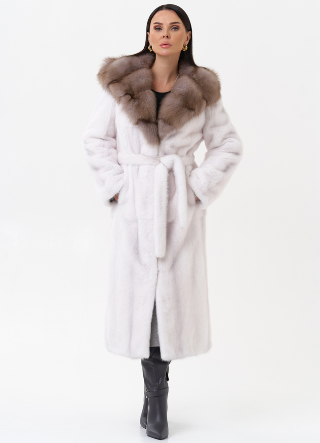 Белая шуба из норки с куницей модель № 29530 универмаг малина