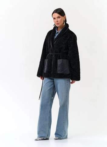 Женская куртка из экомеха с карманами из экокожи