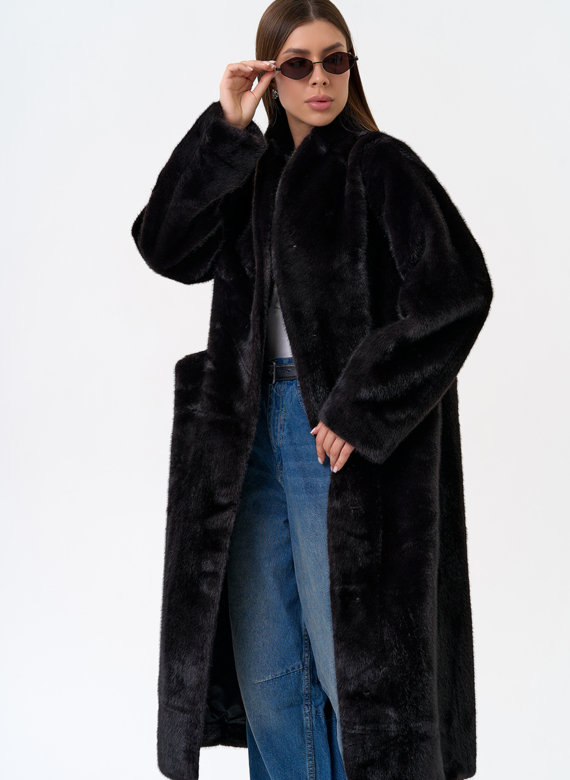 Женское пальто из эко меха с воротником шаль